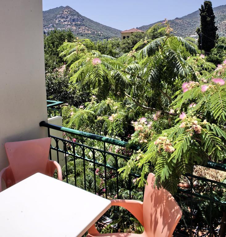 Sappho Studios Mytilíni Rom bilde